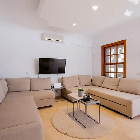 Holiday home Caleta *